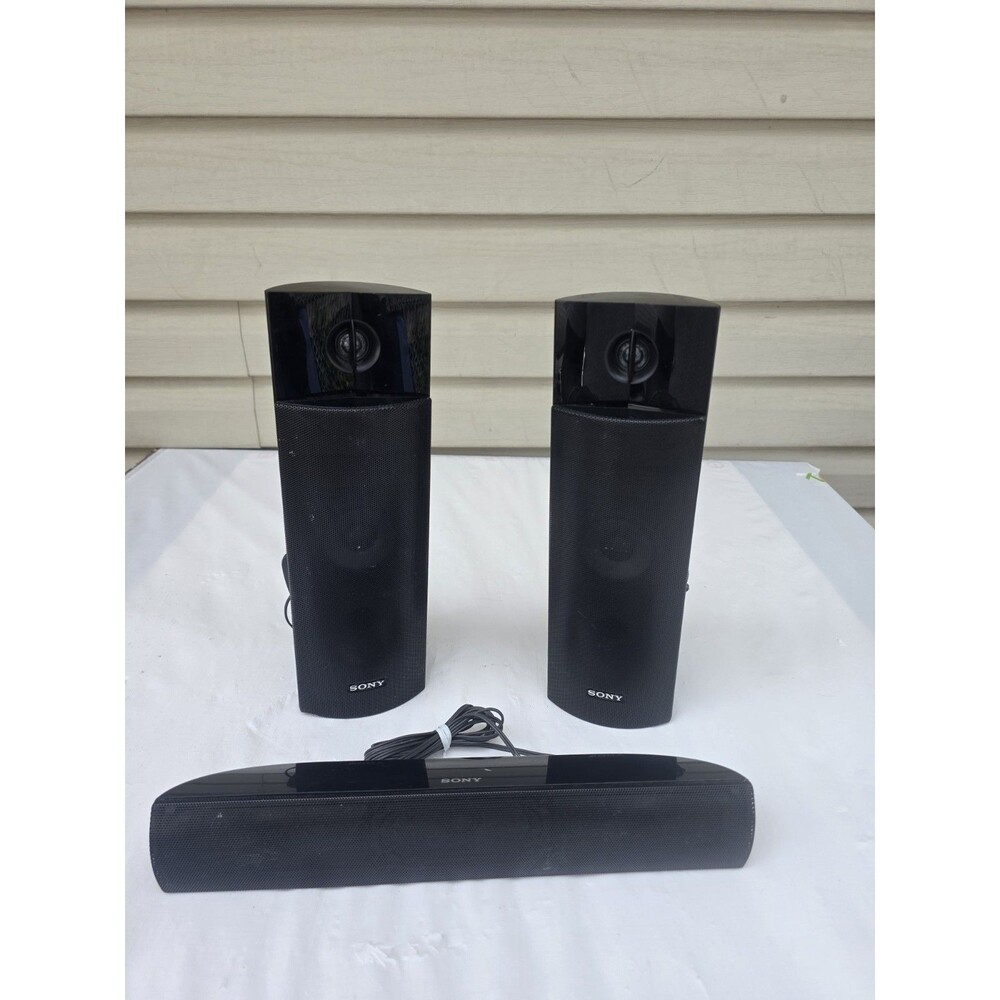 Sony Speakers  2-way Front speakers SS-TSB112 & One Center speaker SS-CTB111